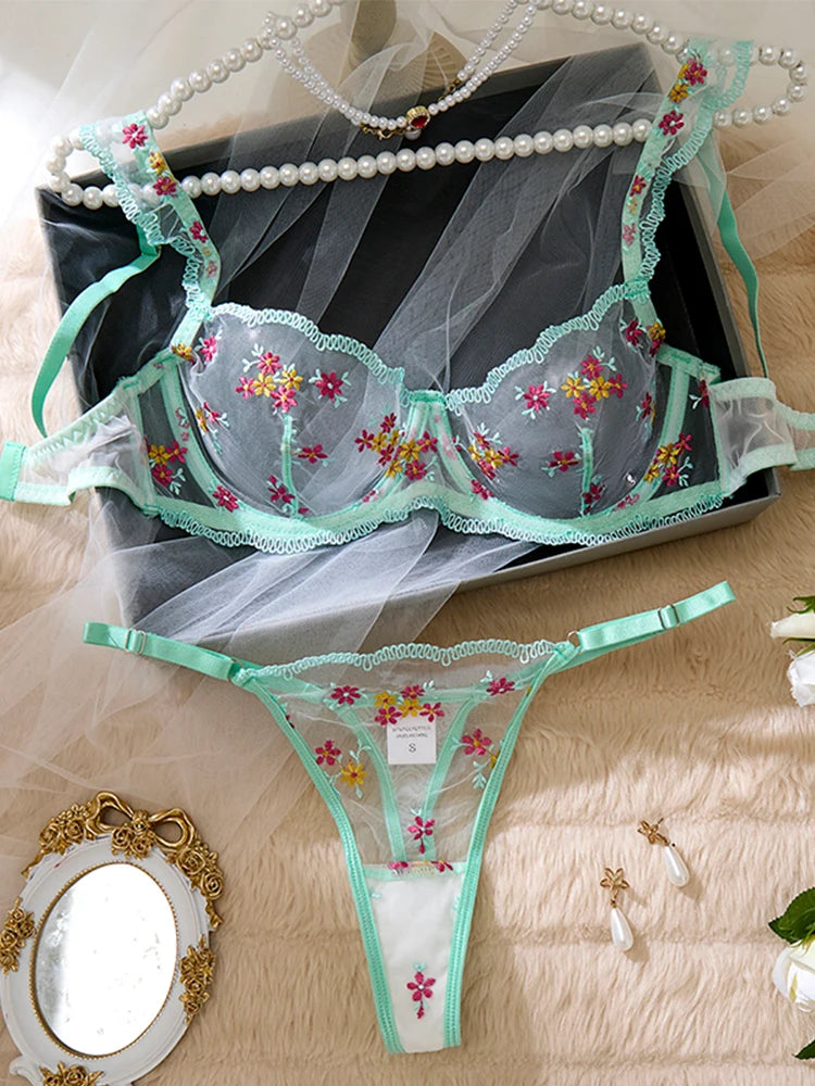 #P Lingerie Embroidery Beautiful Set